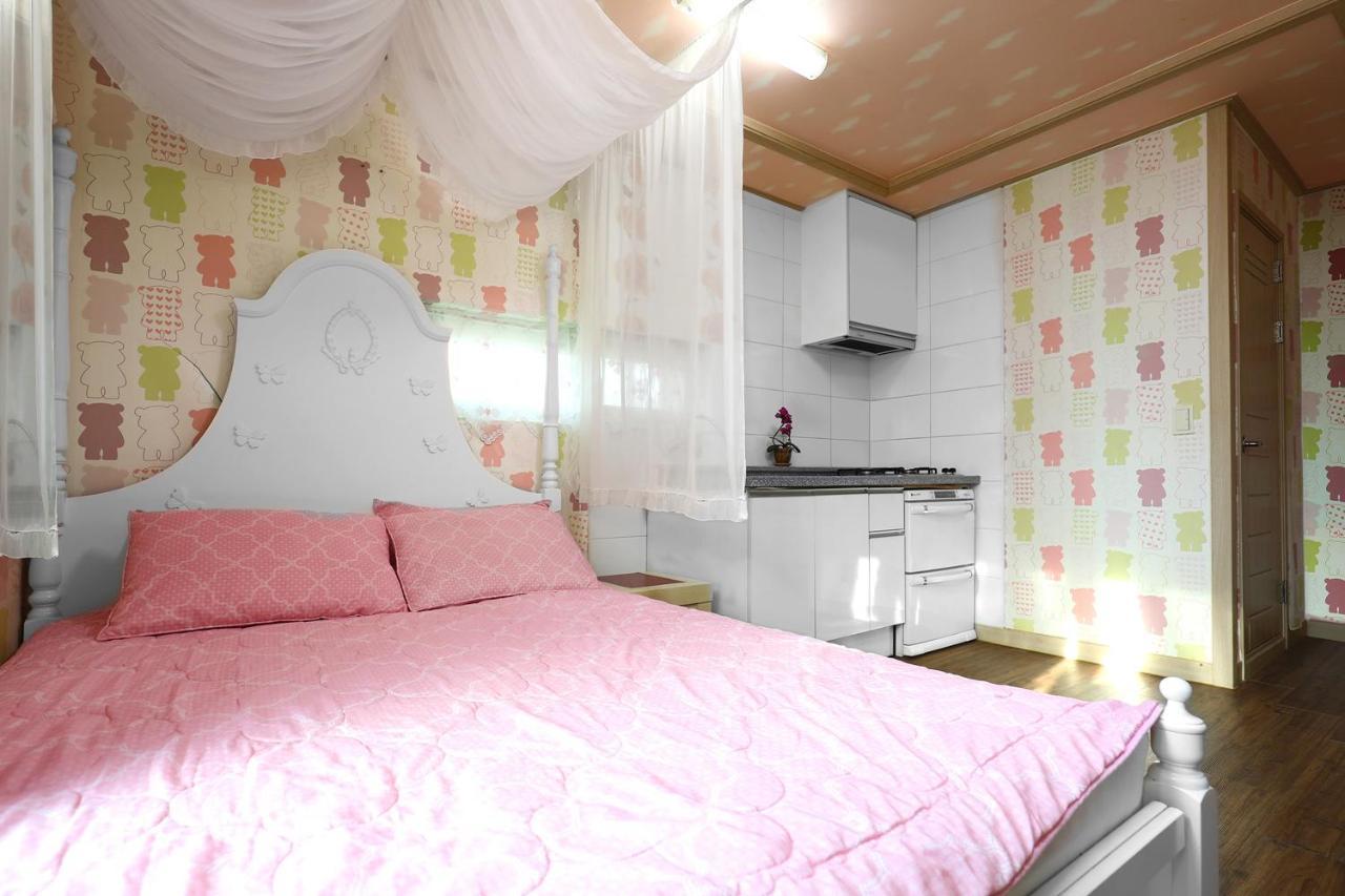 Yeowoogneul Pension Chuncheon Ngoại thất bức ảnh